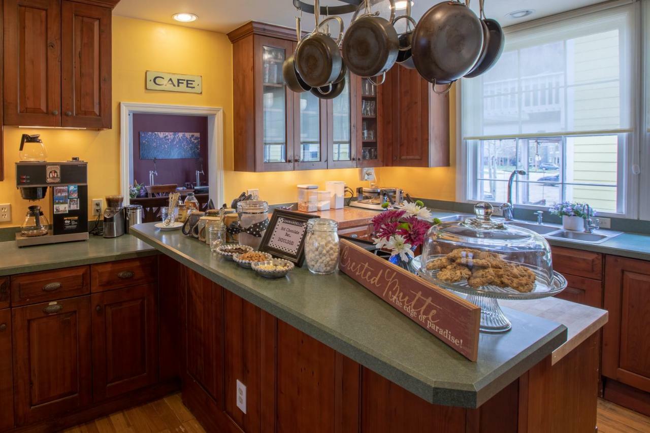 Purple Mountain Bed & Breakfast & Spa Crested Butte Esterno foto